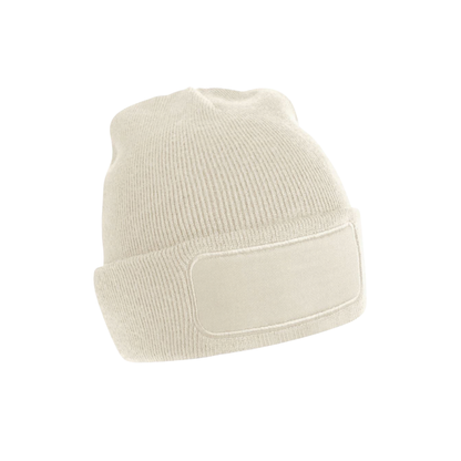 B445 Beanie mit eckigem Patch
